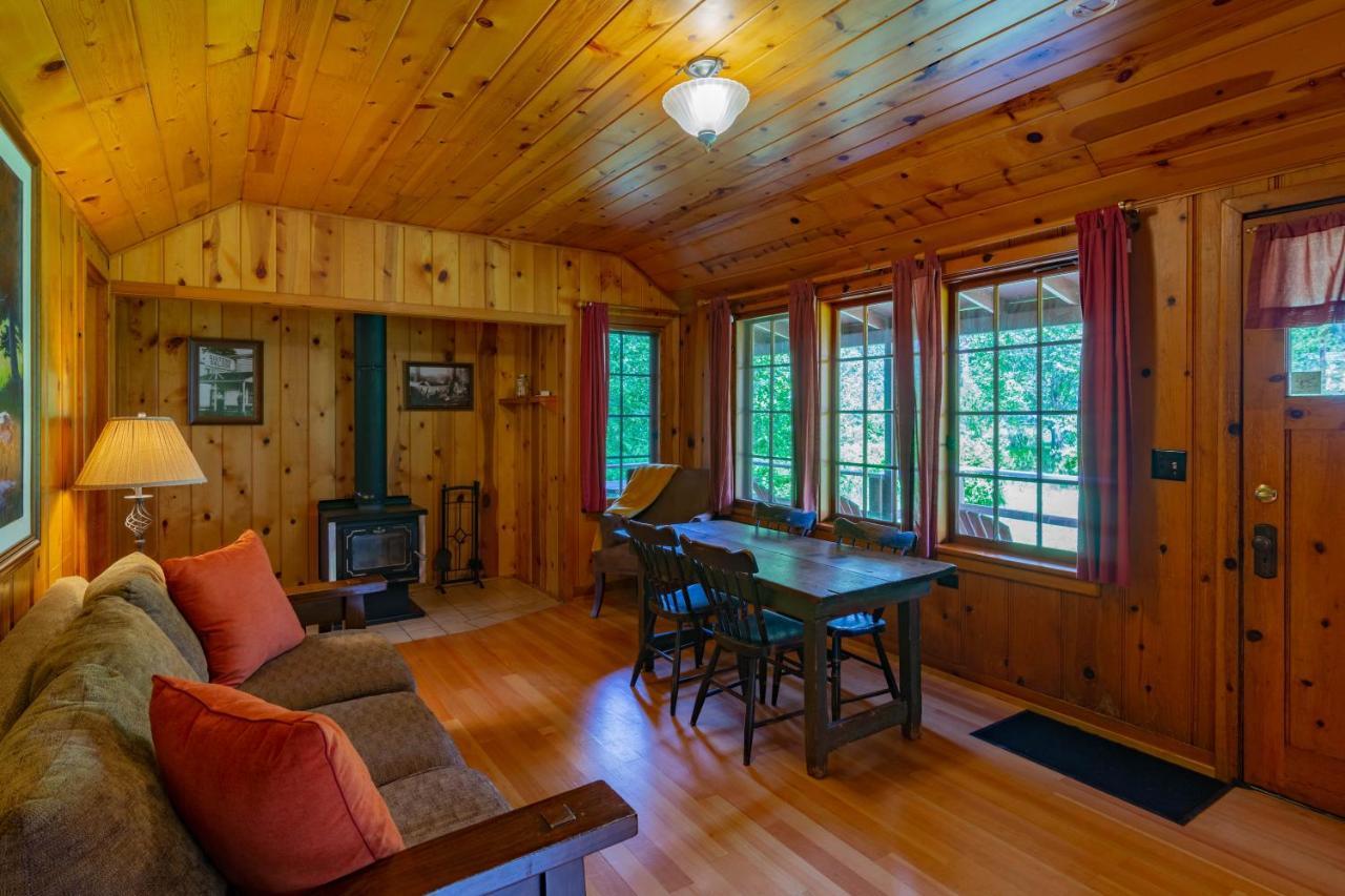 Lake Creek Lodge Camp Sherman Екстериор снимка