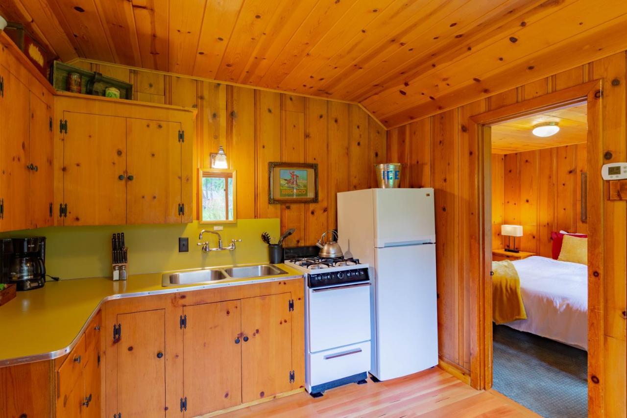 Lake Creek Lodge Camp Sherman Екстериор снимка