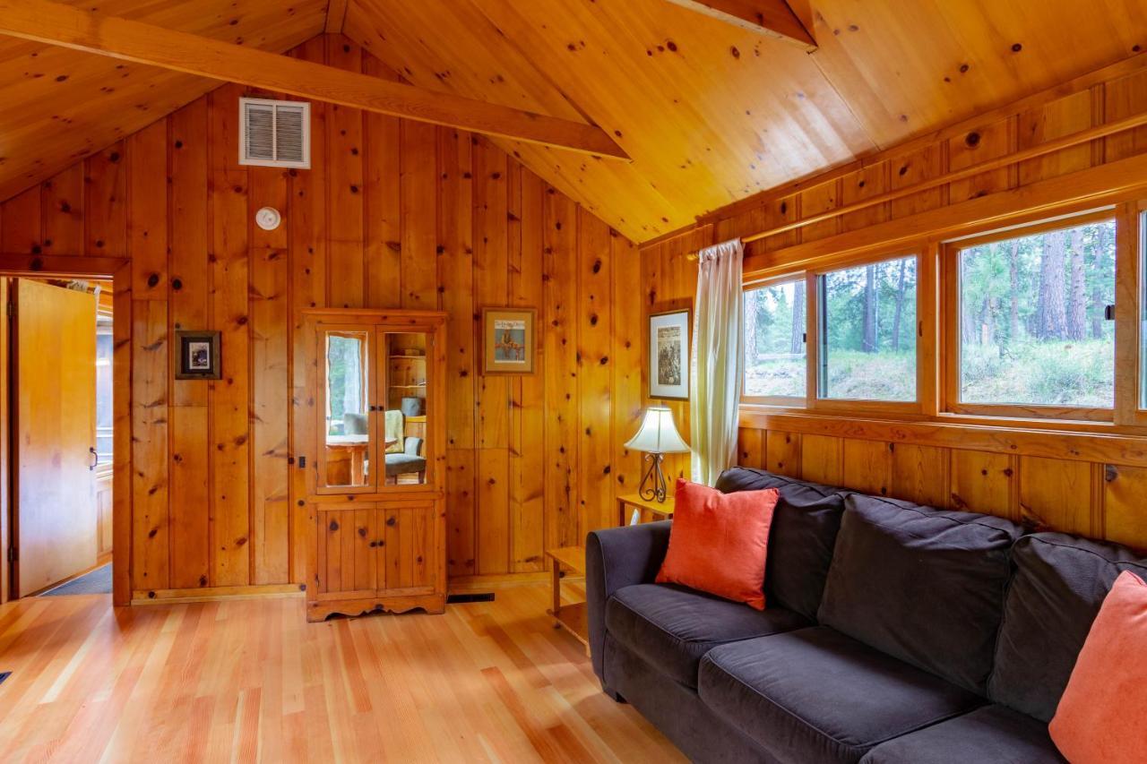 Lake Creek Lodge Camp Sherman Екстериор снимка
