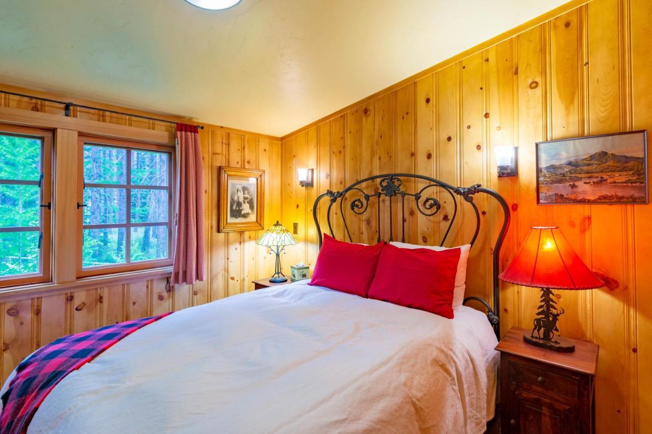 Lake Creek Lodge Camp Sherman Екстериор снимка