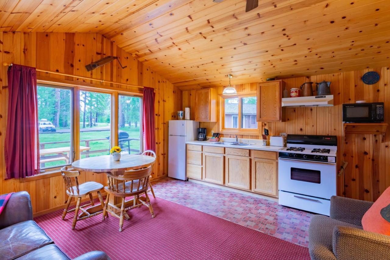 Lake Creek Lodge Camp Sherman Екстериор снимка